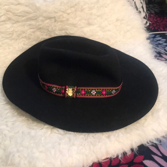 Betsey Johnson Accessories - Betsey Johnson hat brand new
